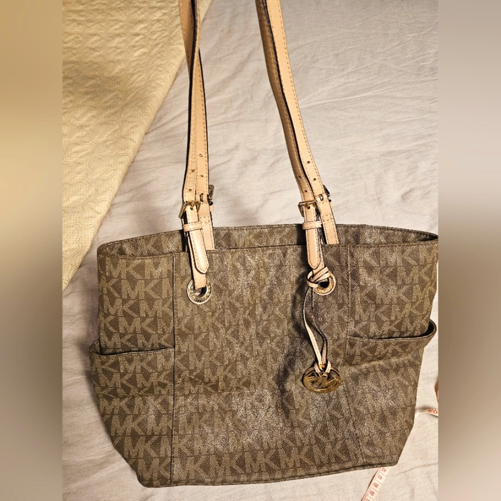 Michael Kors Signature Jet Set Brown Tote Bag